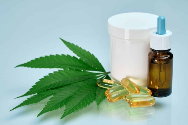 Quelles sont les avis sur le tétrahydrocannabinol  par rapport aux autres cannabinoïdes?